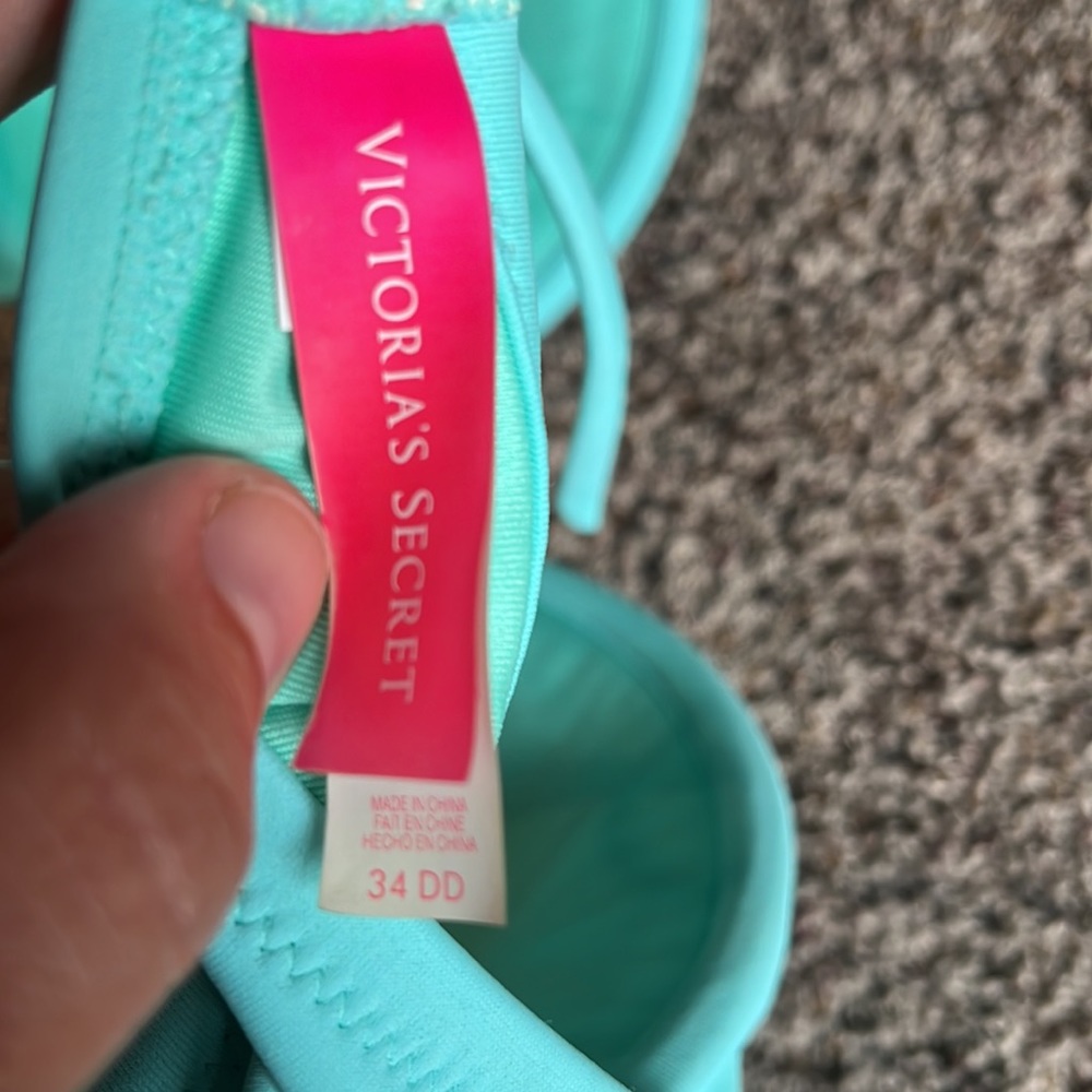 Victoria Secret Swim top size 34DD - Picture 4 of 5